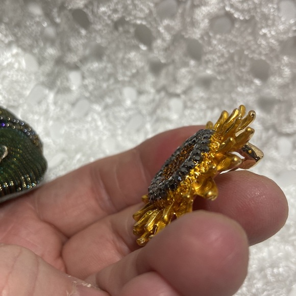 Pendant/Brooch Convertible Sunflower - Picture 9 of 13